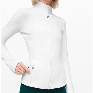 Lululemon DEFINE jacket in Bright WHITE, size 6